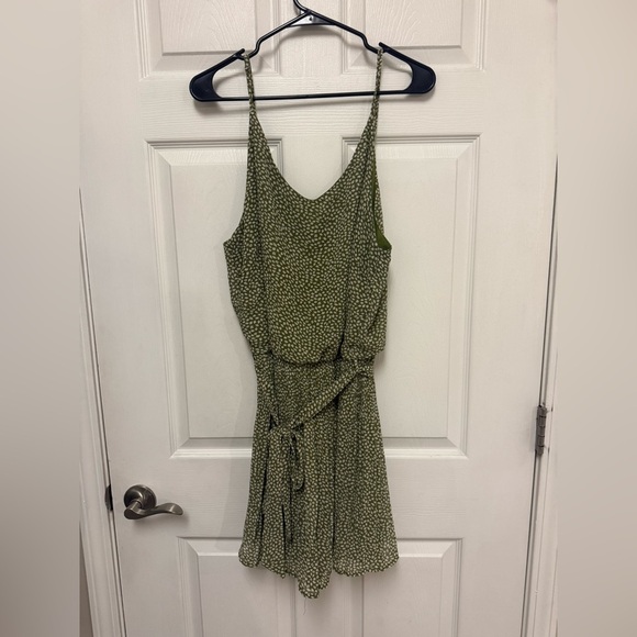 She + Sky Olive Green Romper - Picture 1 of 5